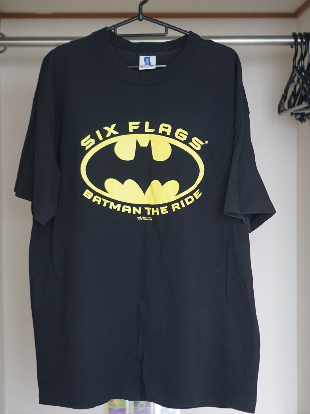 Vintage Six Flags Batman The Ride Black & Yellow Logo T-Shirt